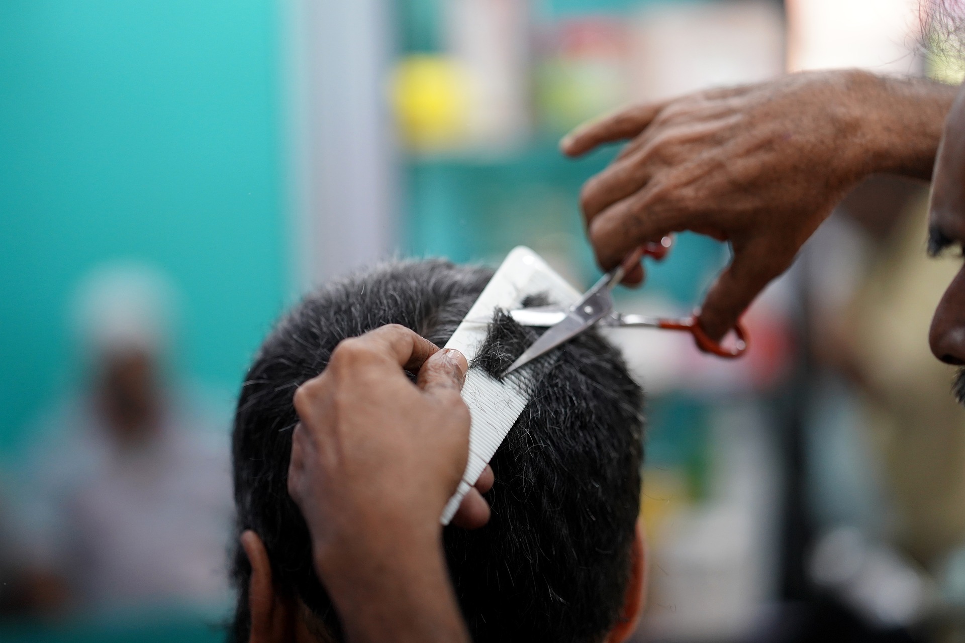 hairdresser-3572054_1920