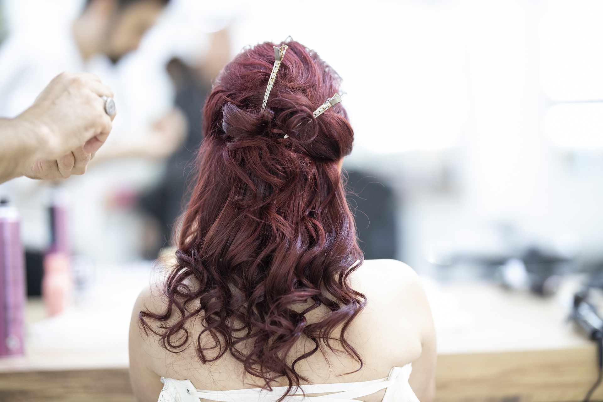 hairdresser-4682910_1920